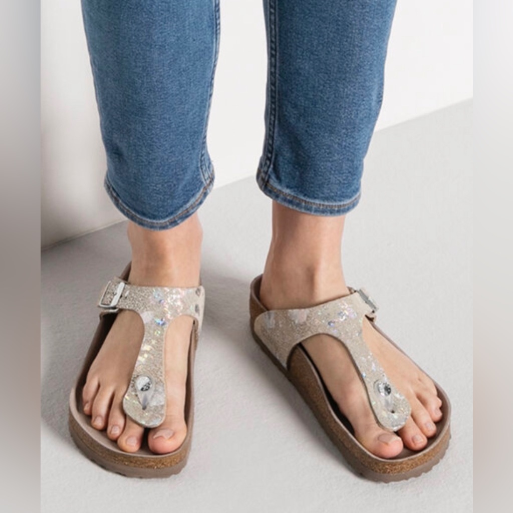 Birkenstock Gizeh Leather Metallic Sandals